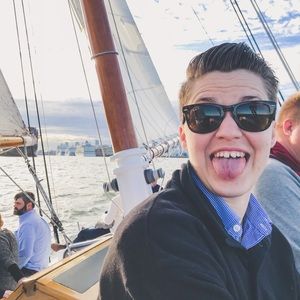 Meet your Posher, Kay